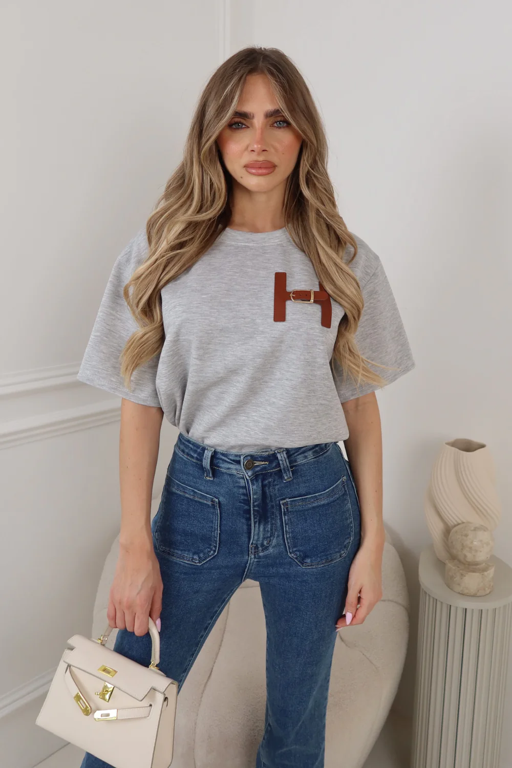 MIA GREY T-SHIRT WITH FAUX LEATHER H BUCKLE