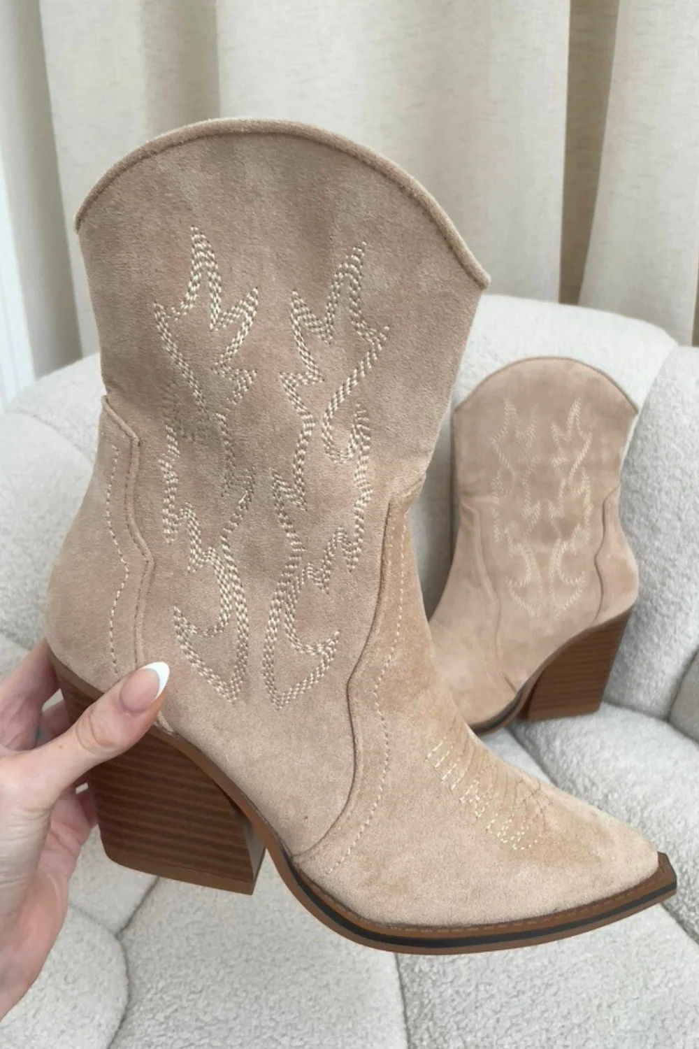 Millie beige short cowboy boots - Image 3