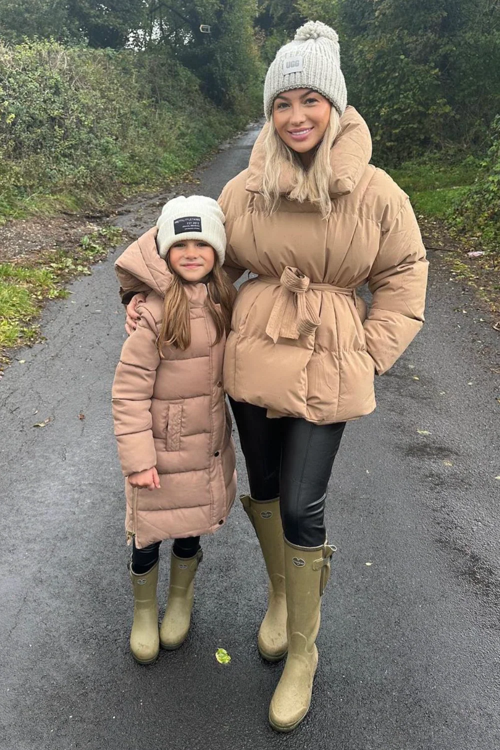 Mini Amy camel long puffer coat - Image 2