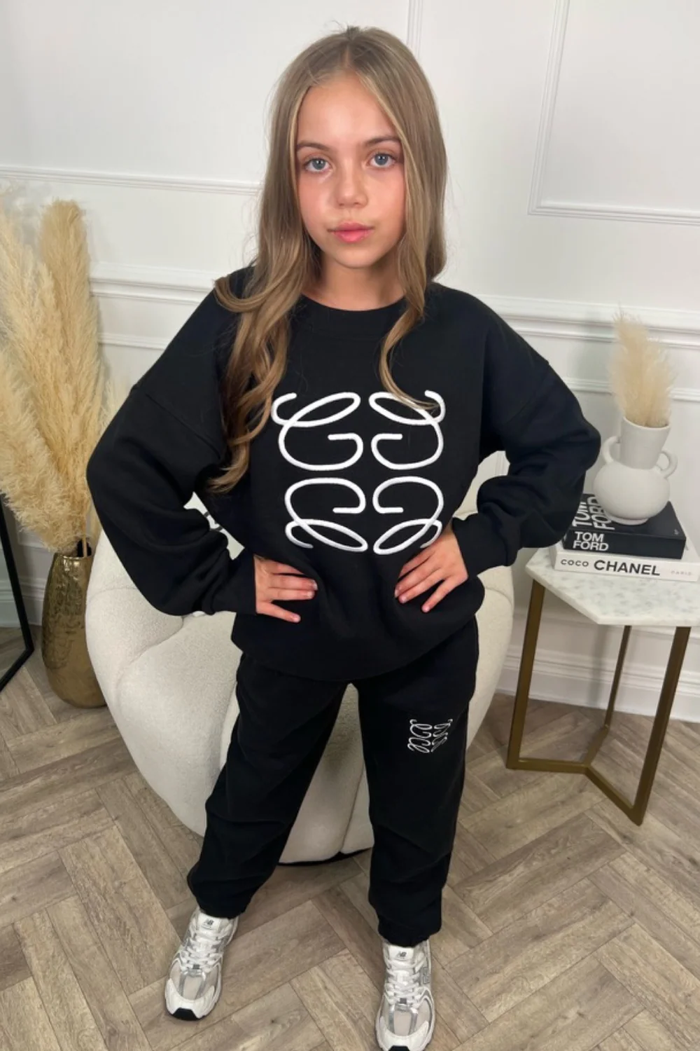 Mini black Gege embroidered sweater jogger loungewear - Image 5