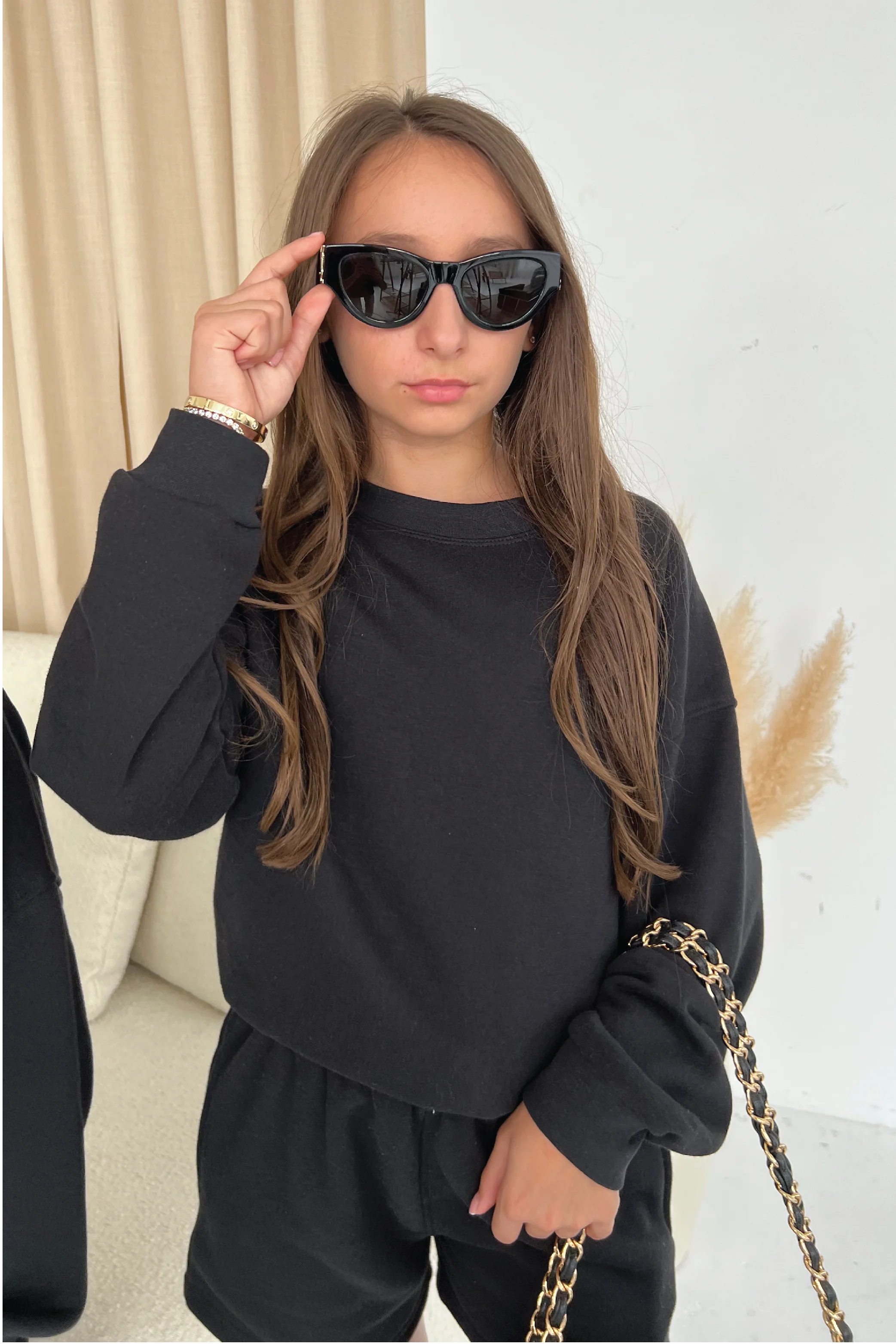 Mini black premium essential sweater - Image 3