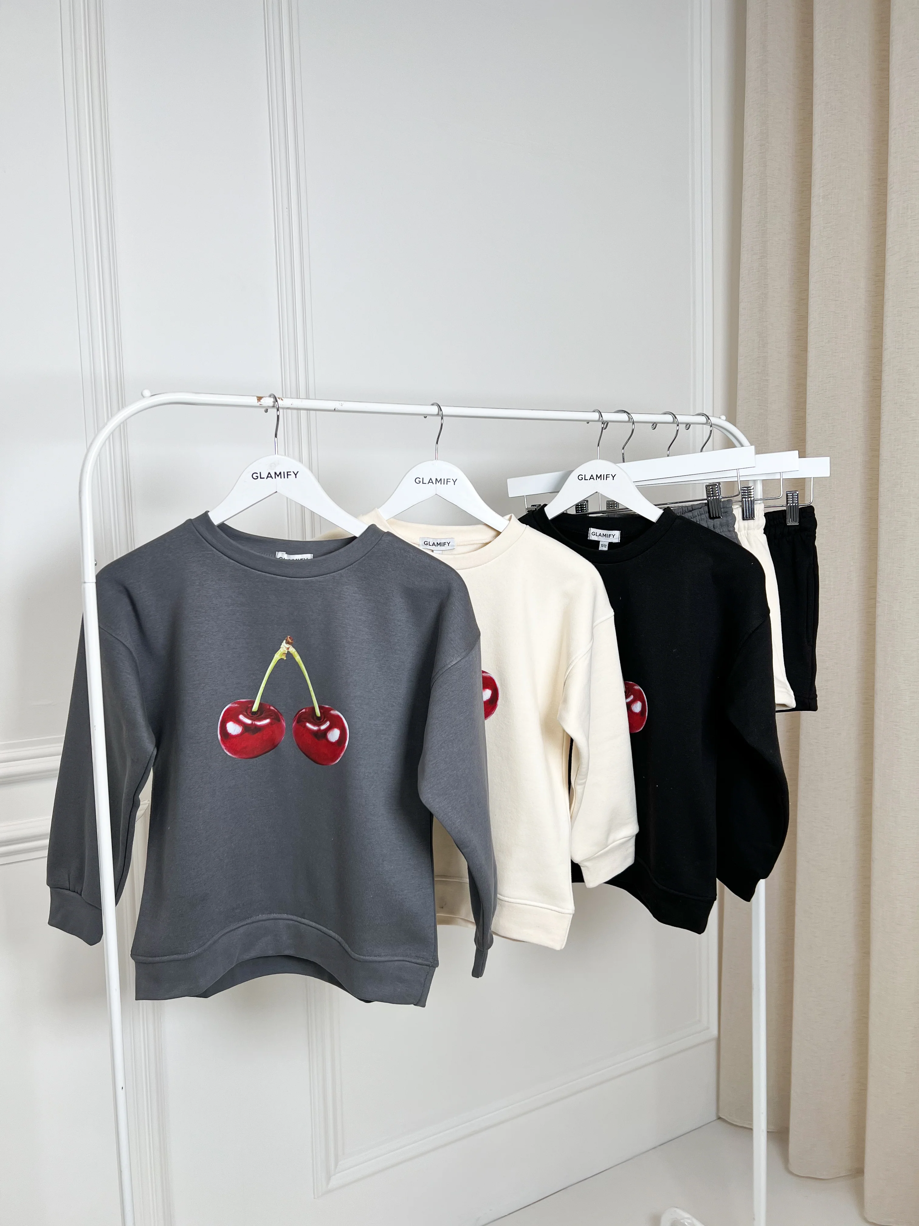 Mini cherry black printed sweater shorts loungewear - Image 3