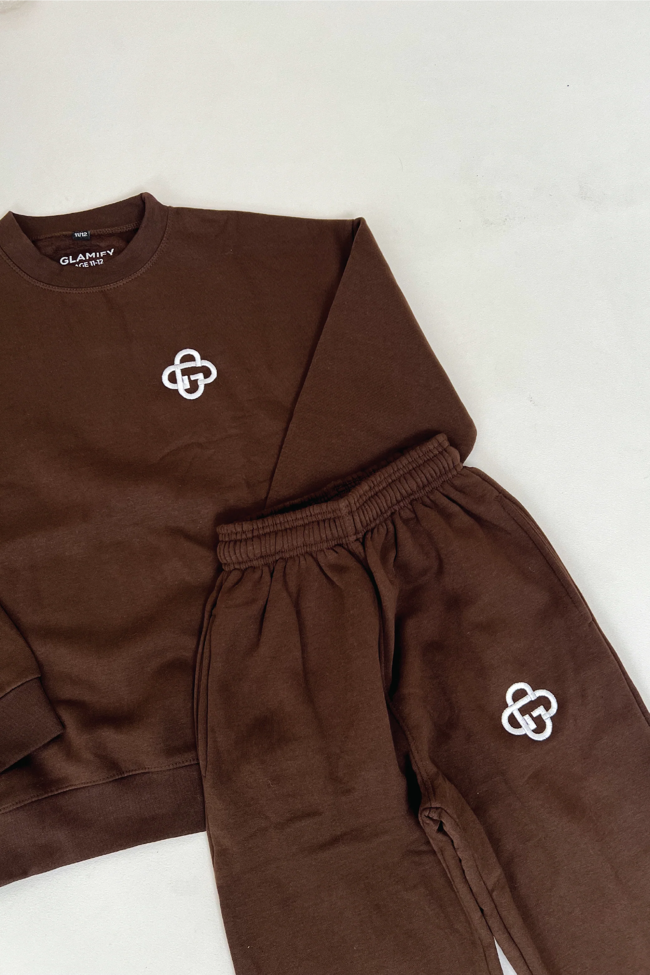 Mini chocolate G Monogram embroidered sweater loungewear set - Image 2