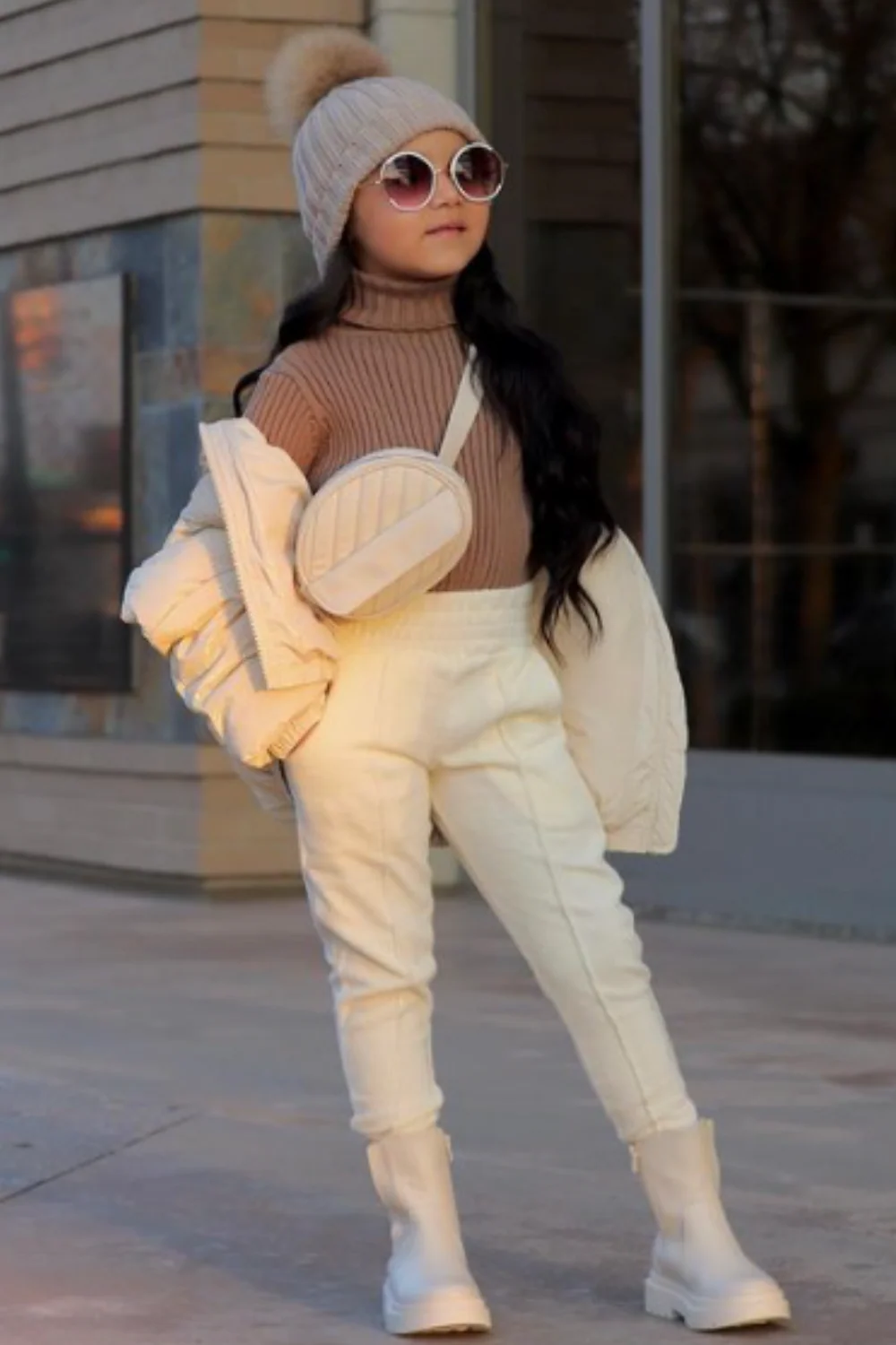 Mini Claudia Cream Joggers - Image 3