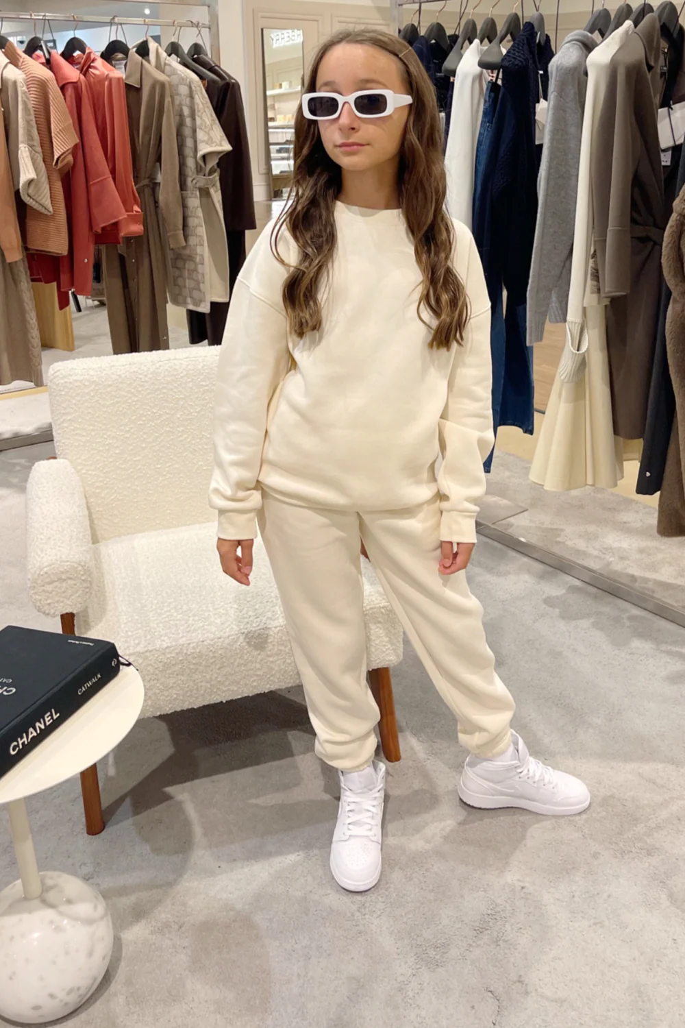 Mini ecru essential sweater oversized loungewear set - Image 2