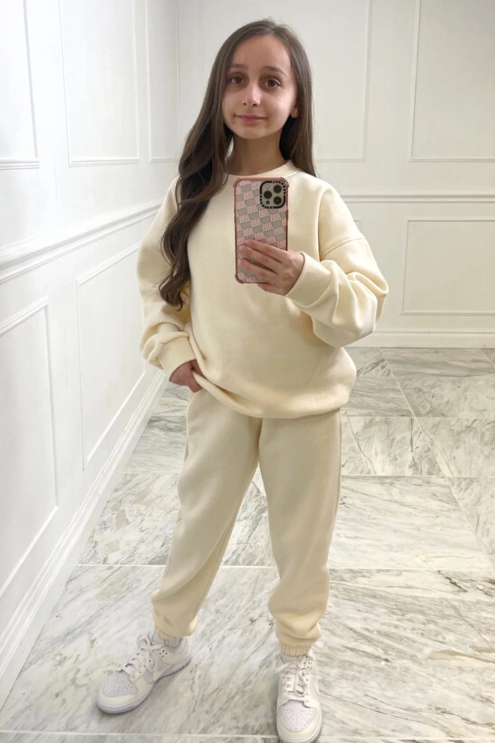 Mini ecru essential sweater oversized loungewear set - Image 5
