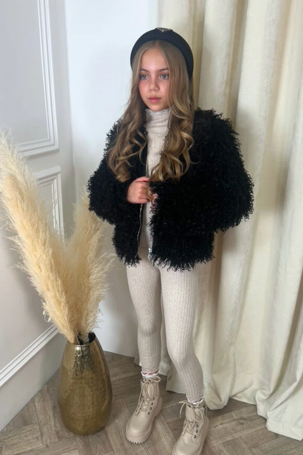 Mini Maisie black faux fur coat - Image 3