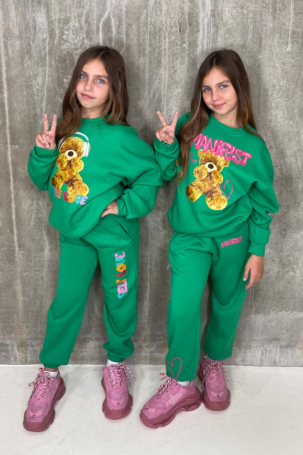 Mini Manifest Teddy green sweater loungewear set - Image 2