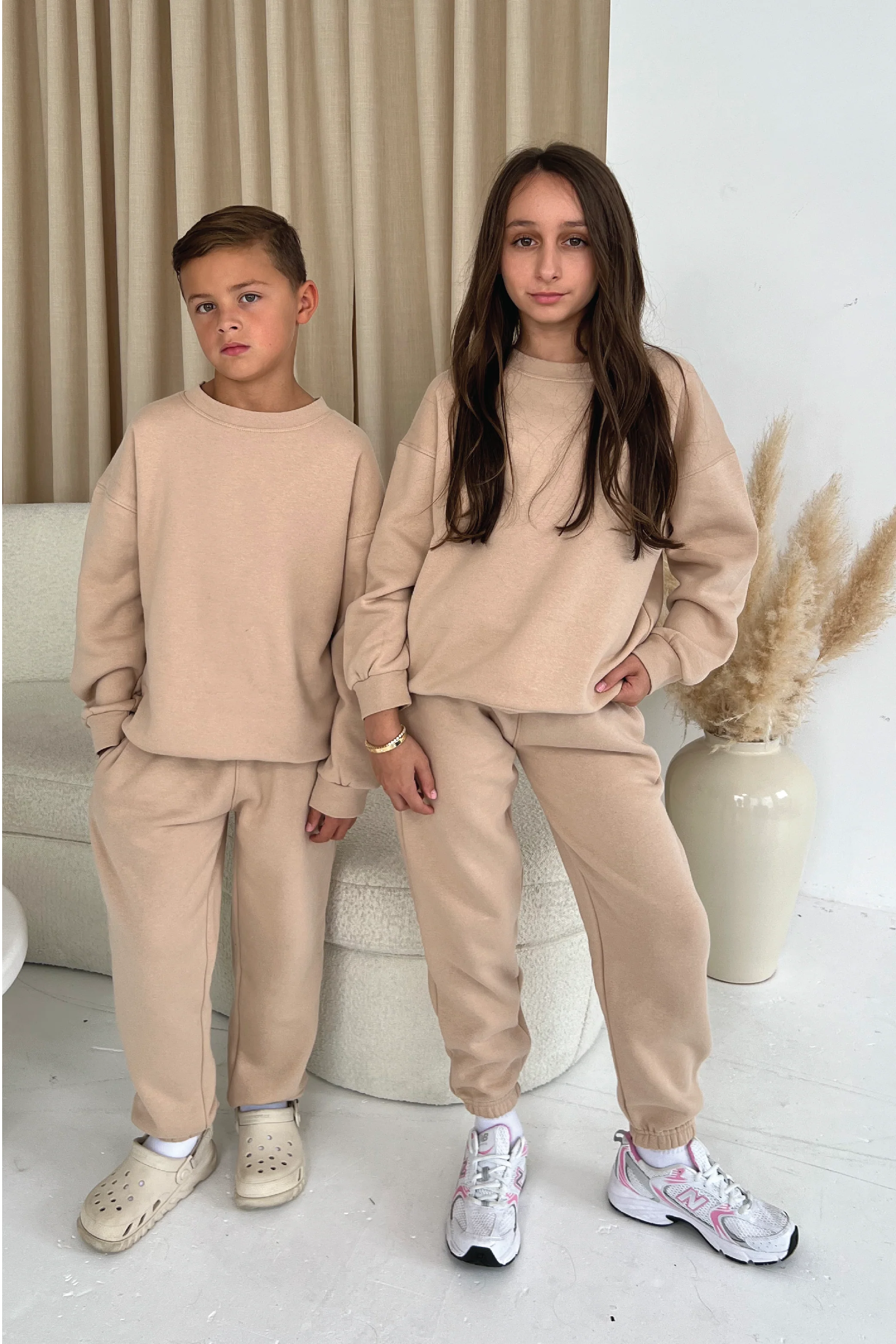 Mini stone premium essential sweater - Image 4