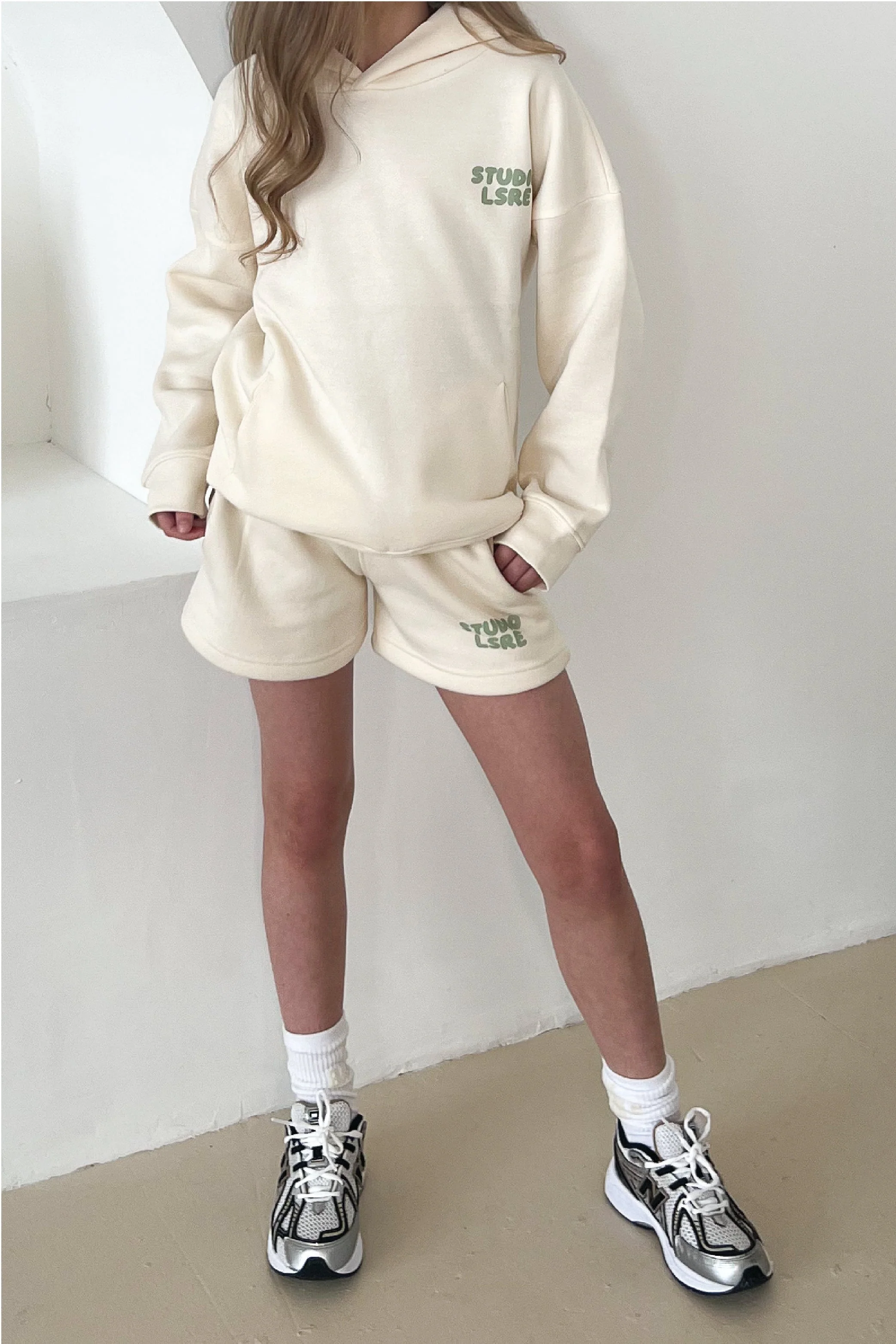 Mini studio LSRE ecru and sage bubble printed shorts