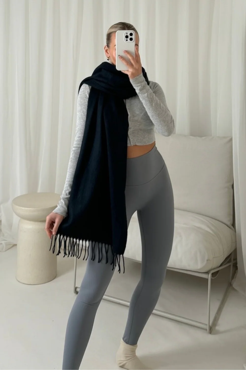 Missy navy scarf - Image 2