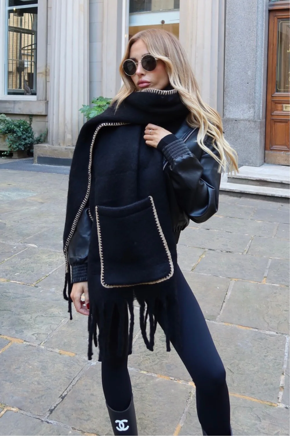 Nelly black oversized pocket scarf