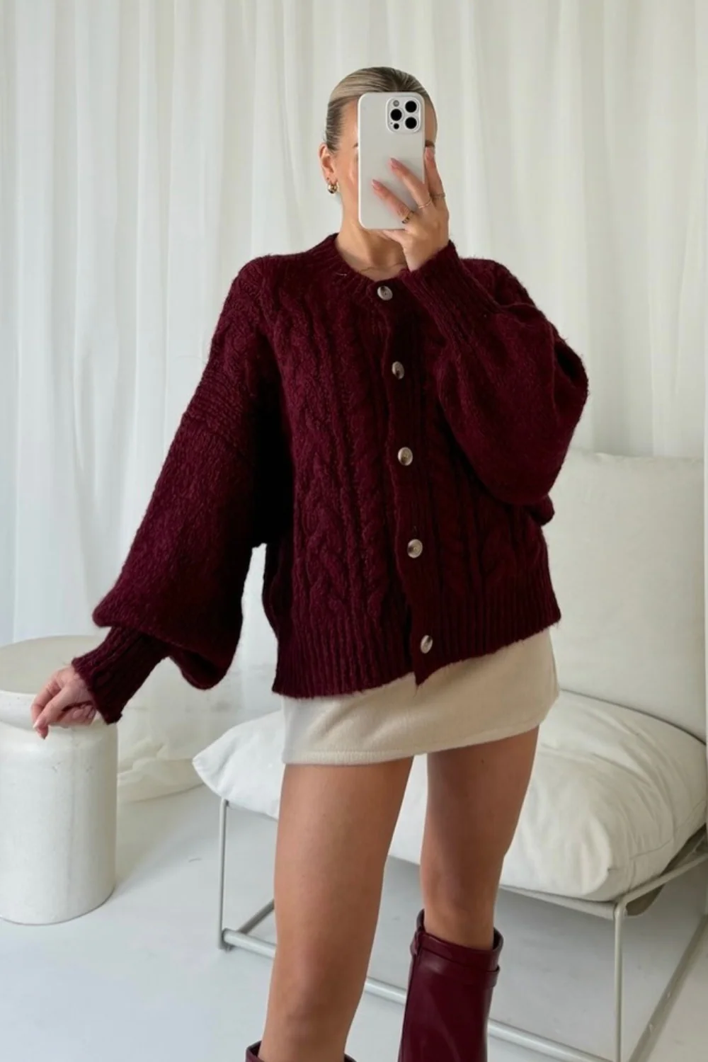 Neveah burgundy button up knit cardigan - Image 3