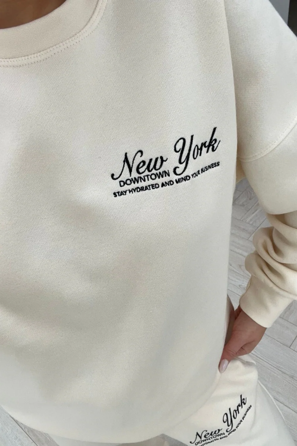 New York ecru embroidered sweater loungewear set - Image 3