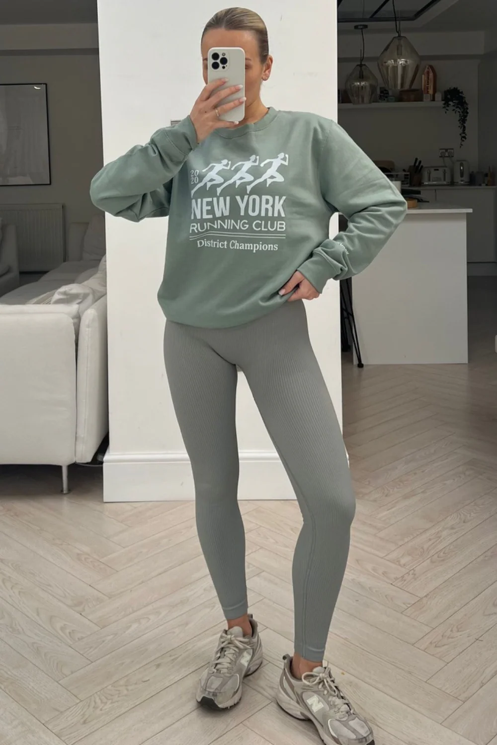 New york running club sage printed sweater - Image 3