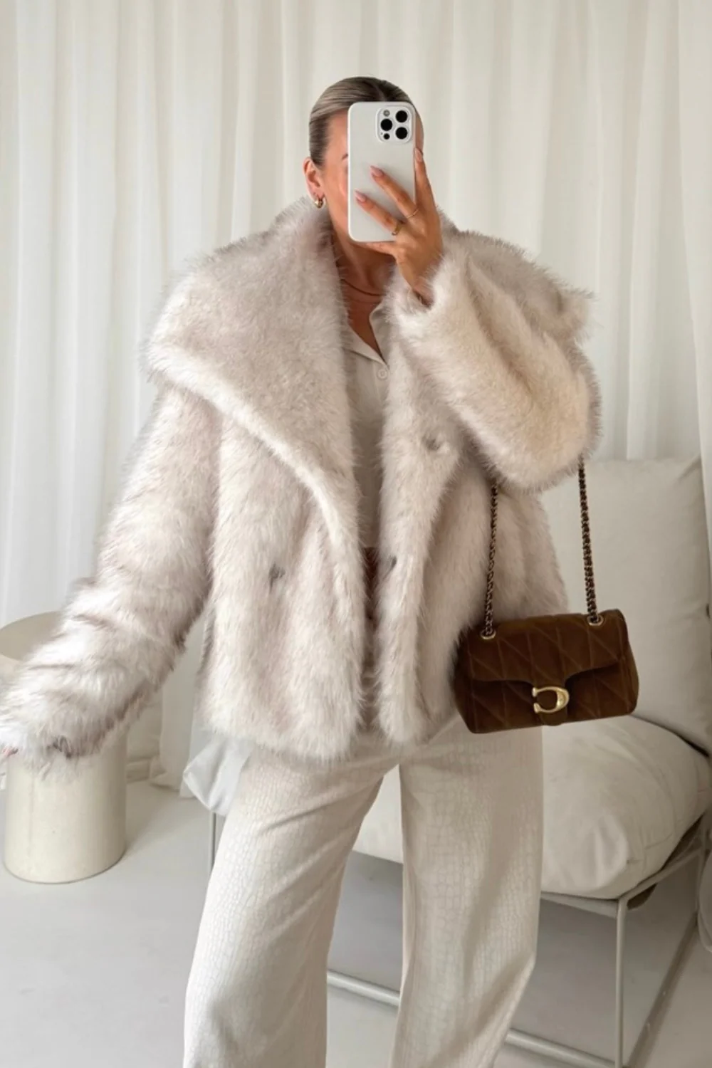 Olivia white fleck faux fur coat - Image 3