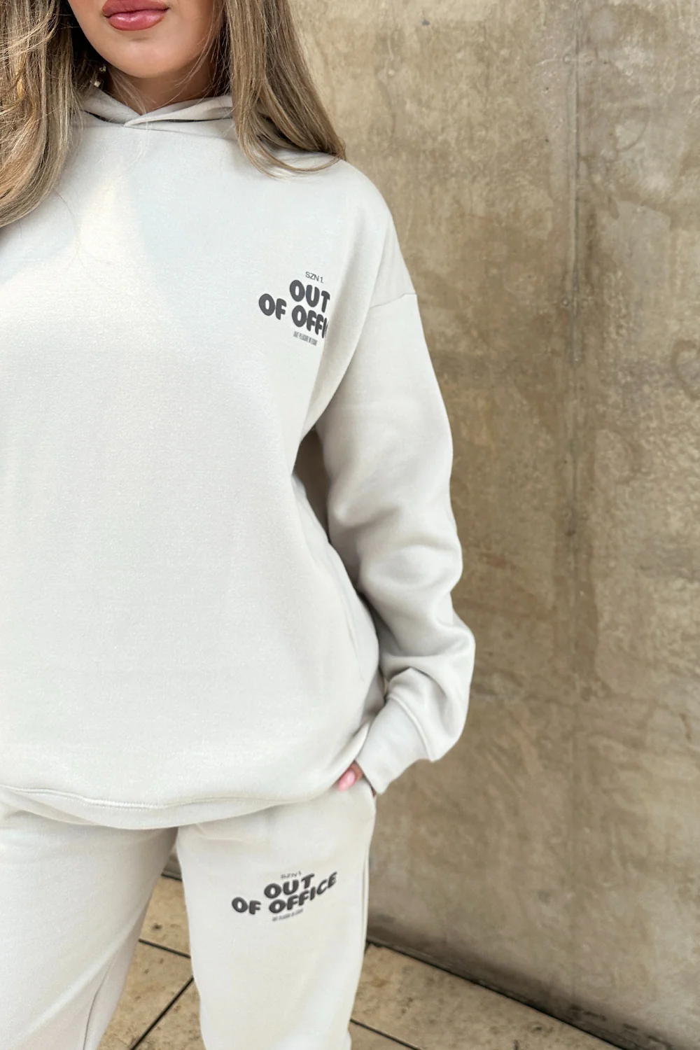 Out of office bone printed hoodie & jogger set - Image 4