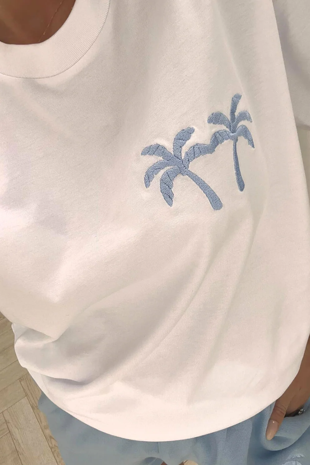 palm tree light blue embroidered short tee co-ord - Image 3