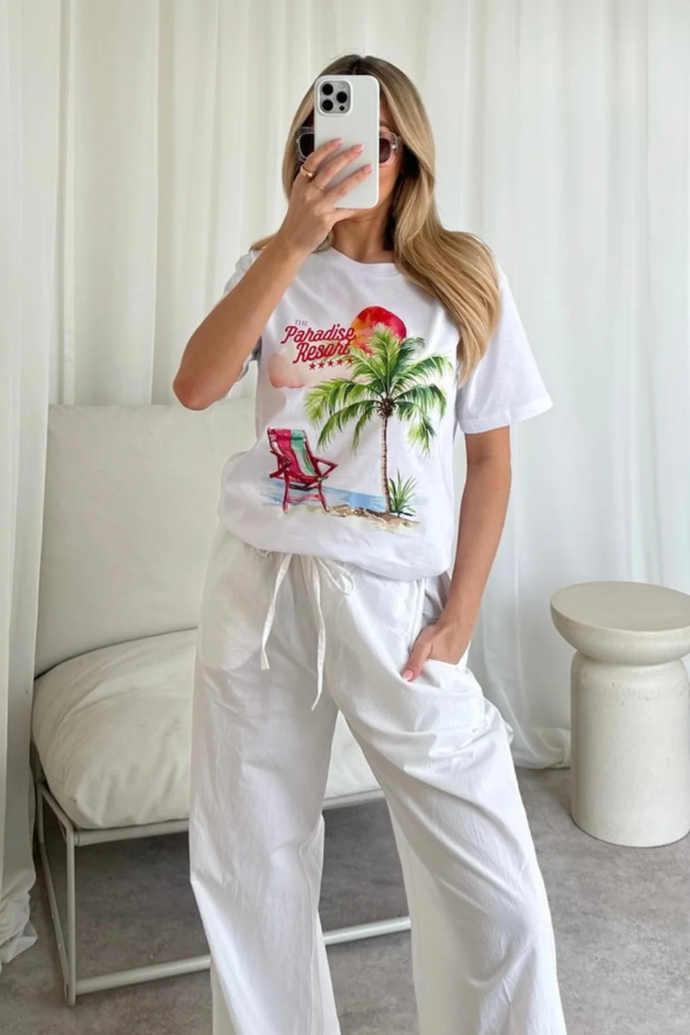 Paradise resort printed white T-shirt