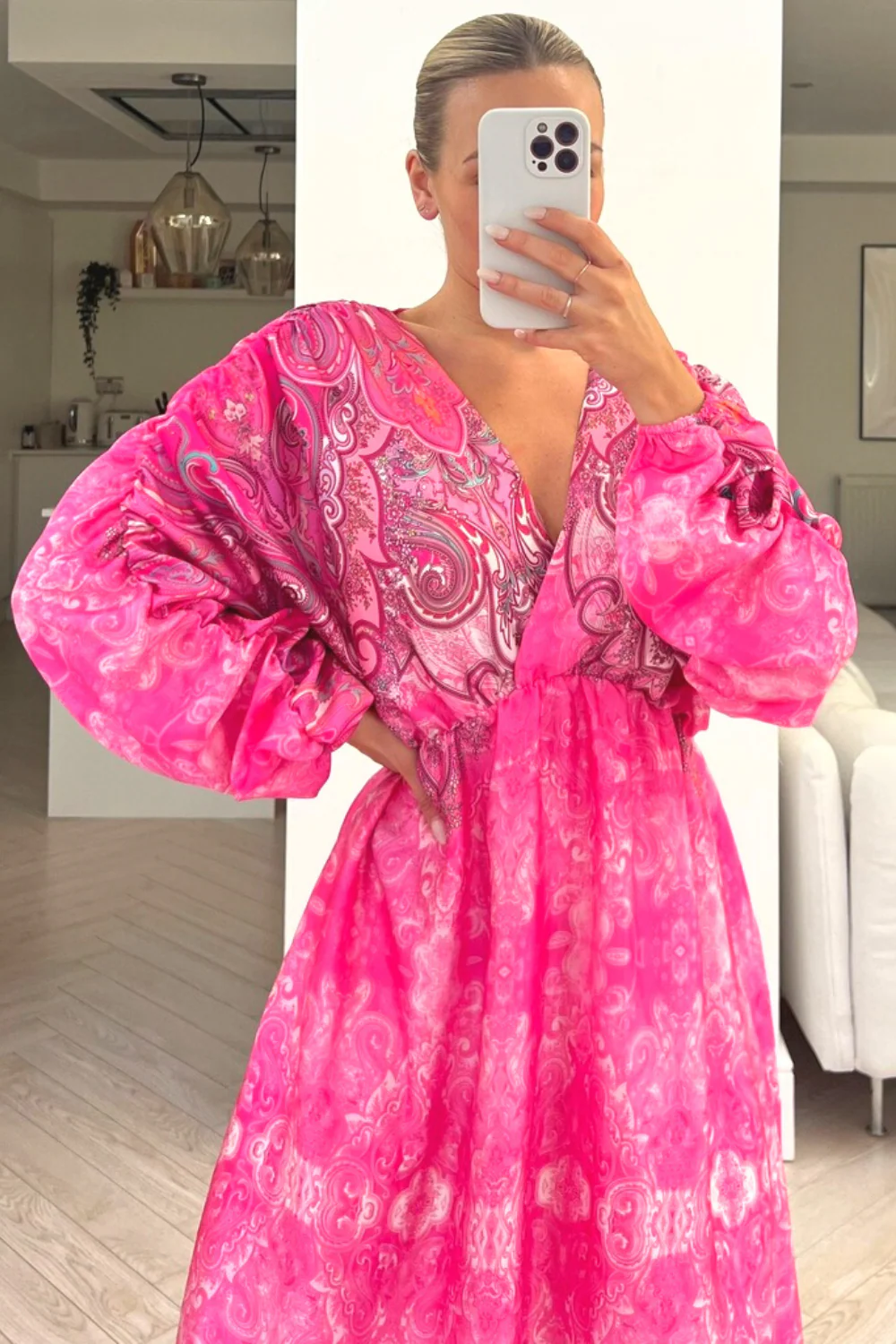 Petra pink printed plunge neck ruched dress - Image 2