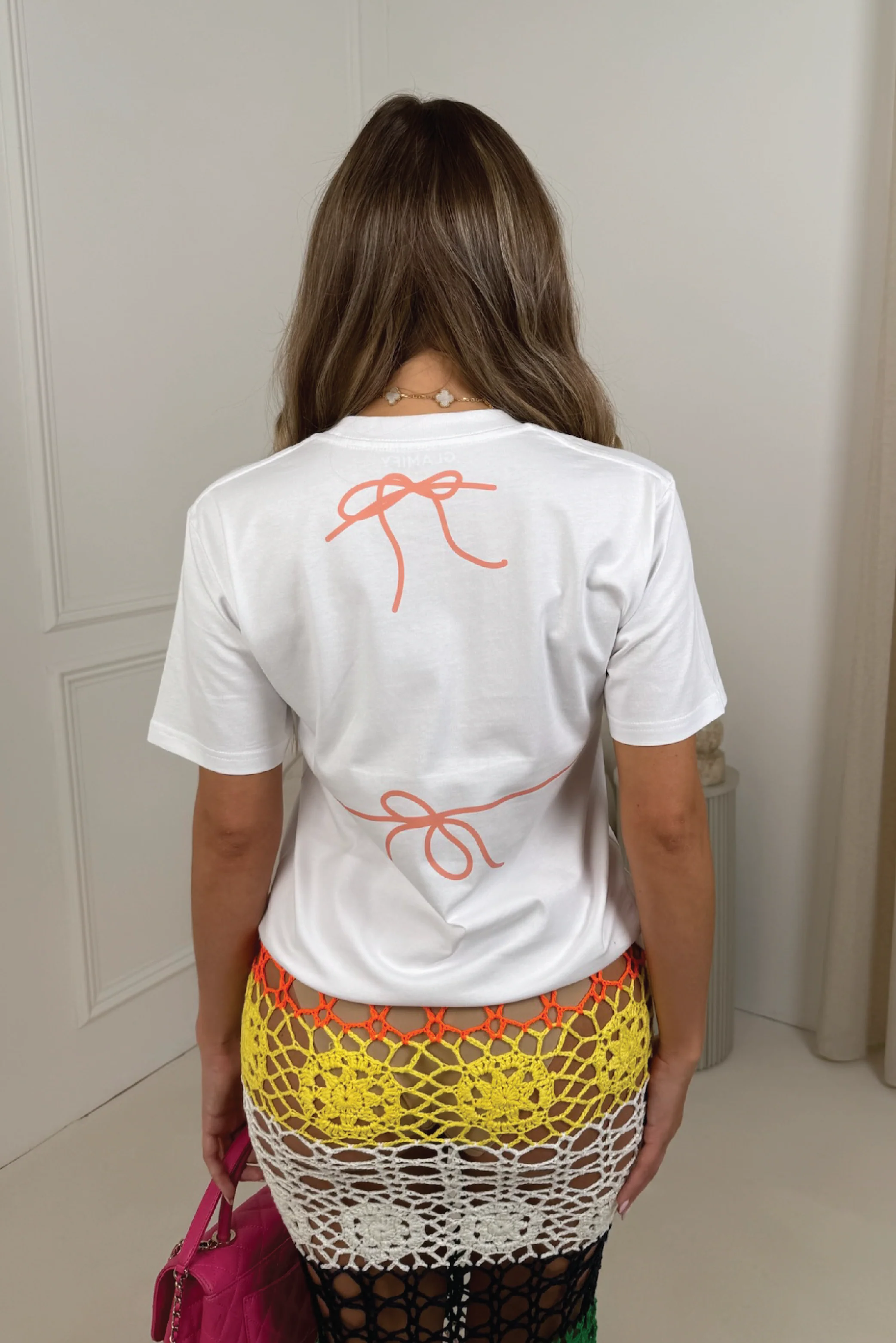 Pink bra white printed t-shirt - Image 5