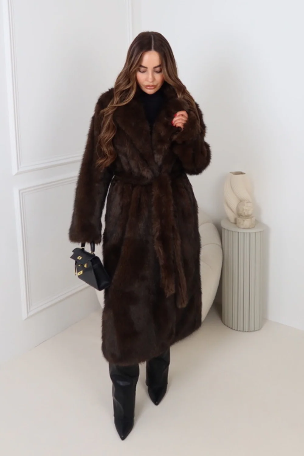 Pipa chocolate long faux fur coat - Image 3