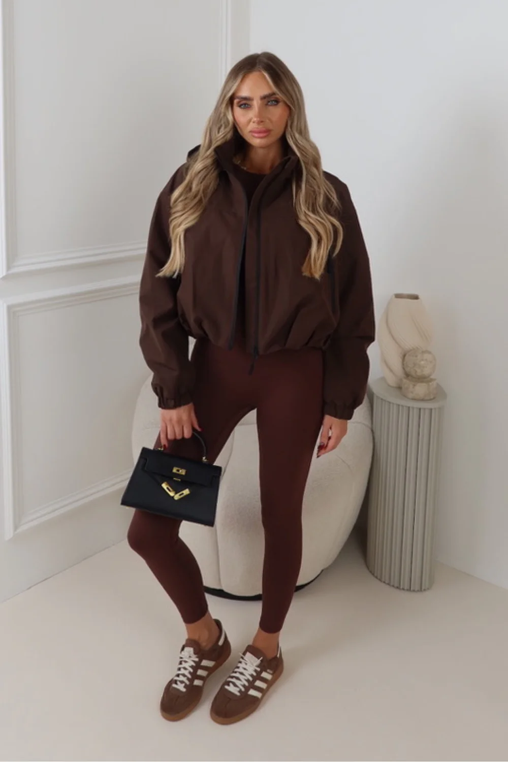 REMI CHOCOLATE CROPPED HOODED DRAWSTRING JACKET - Image 3