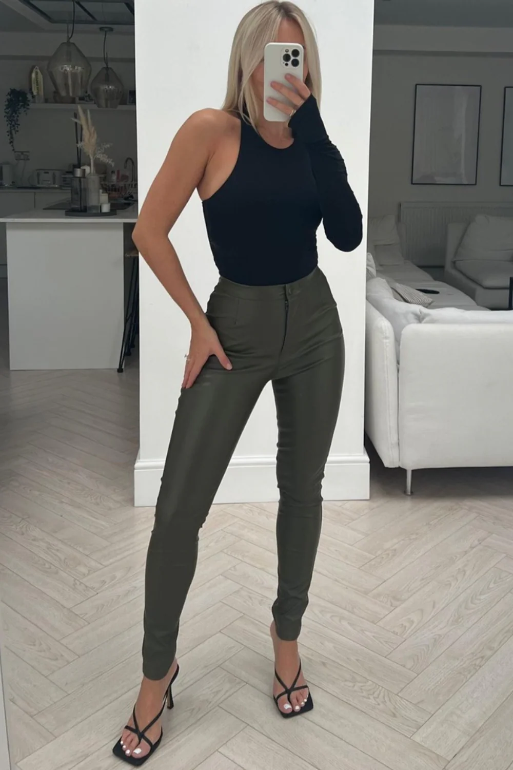 Reya khaki Pu zip leggings