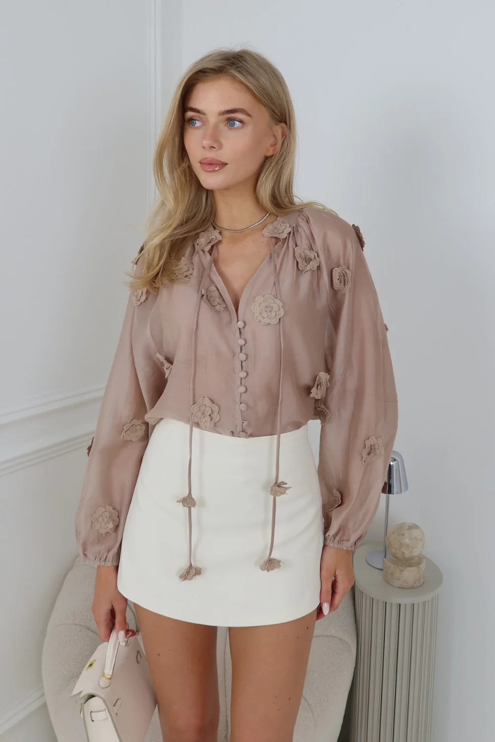 SHANIA MOCHA FLOWER NECK TIE TOP