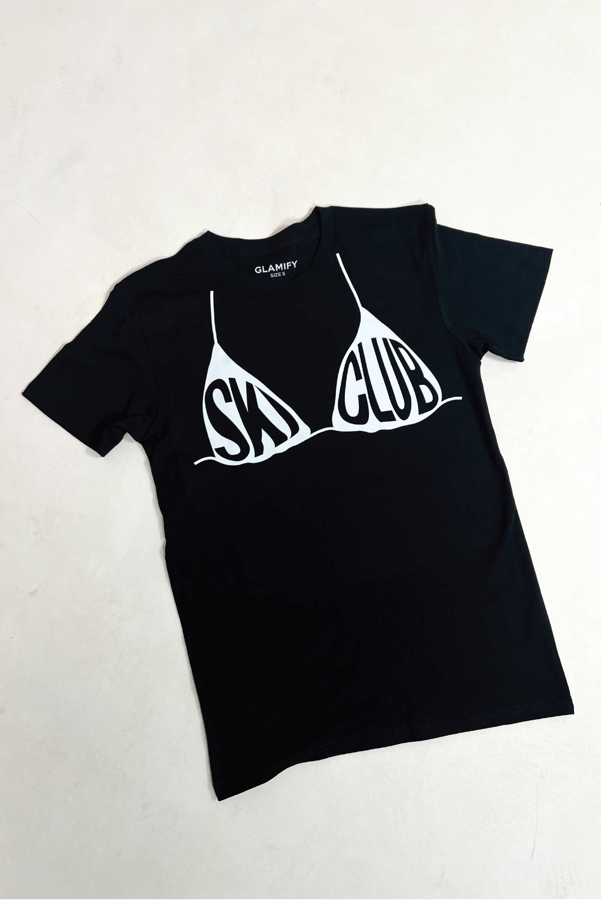 Ski club bra black printed t-shirt - Image 3