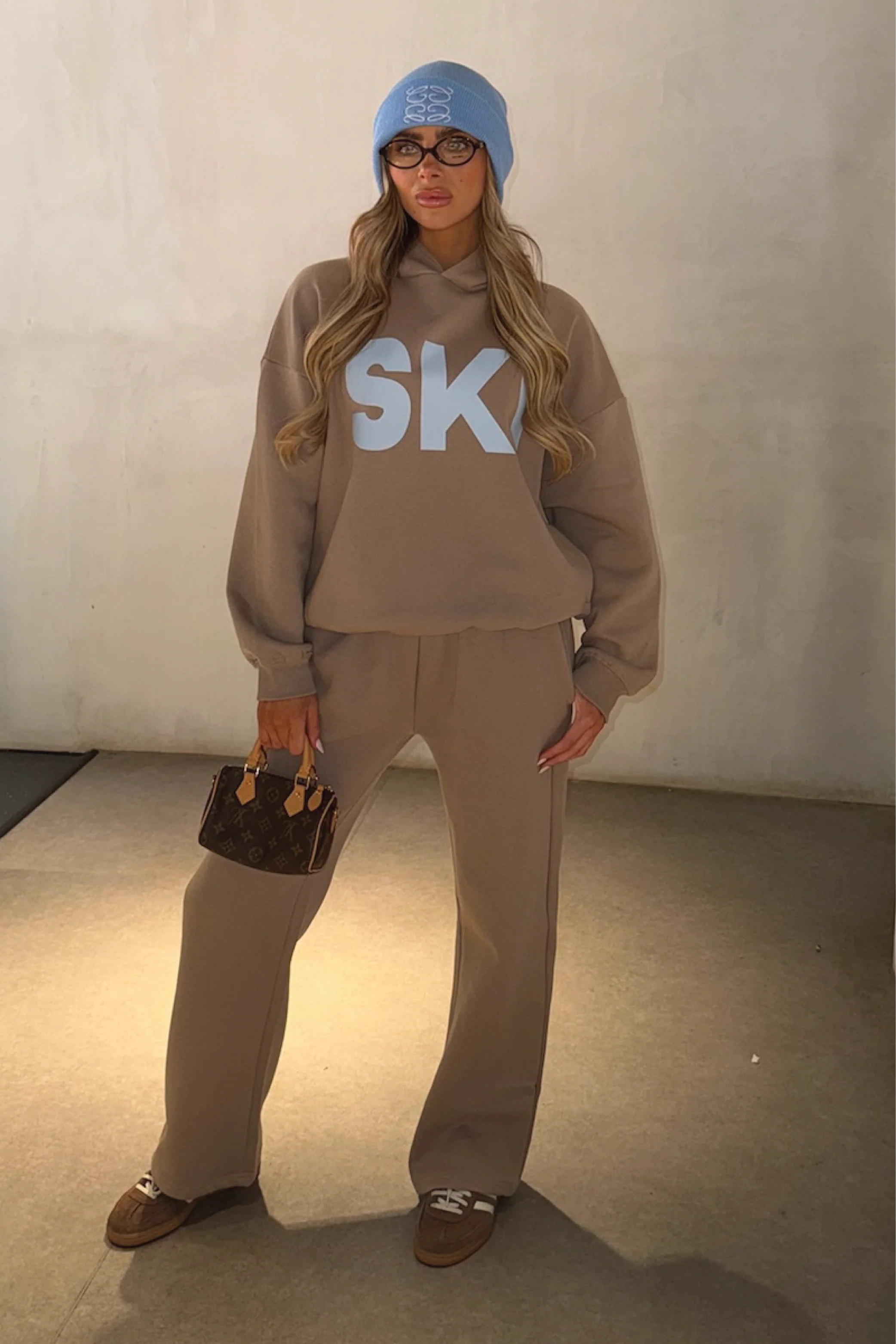 SKI ESSENTIAL MOCHA PRINTED HOODIE - Image 2