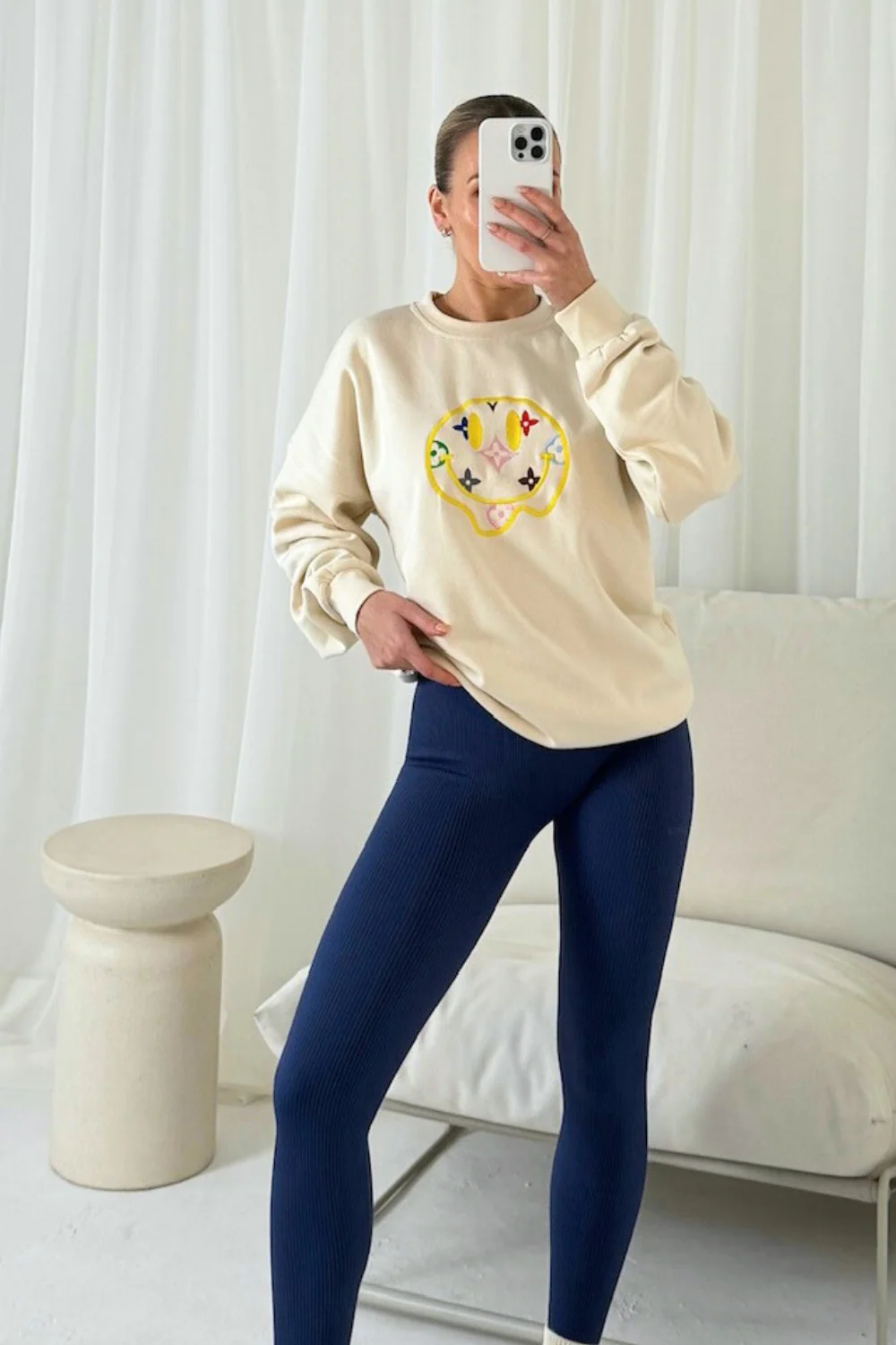 Smiley pattern ecru embroidered sweater and legging set - Image 2