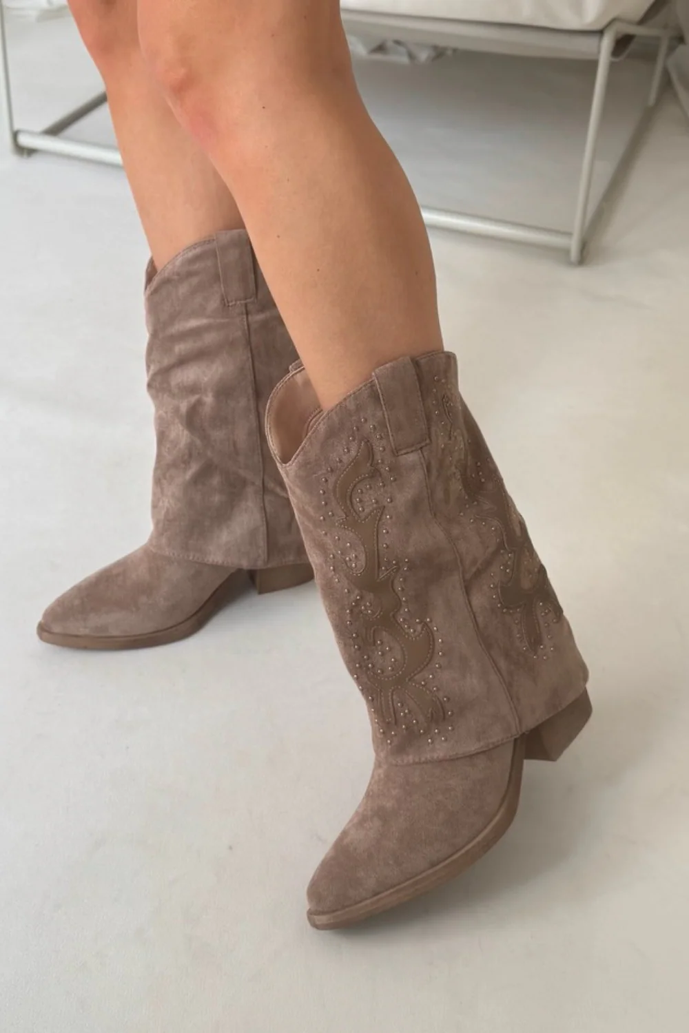 Sophia khaki studded heeled cowboy boots - Image 4