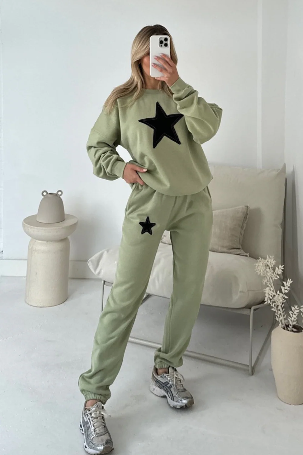 Star applique sage embroidered sweater joggers loungewear - Image 3