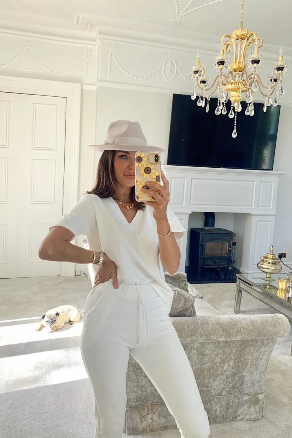 STELLA White V Neck Loungewear Set - Image 4