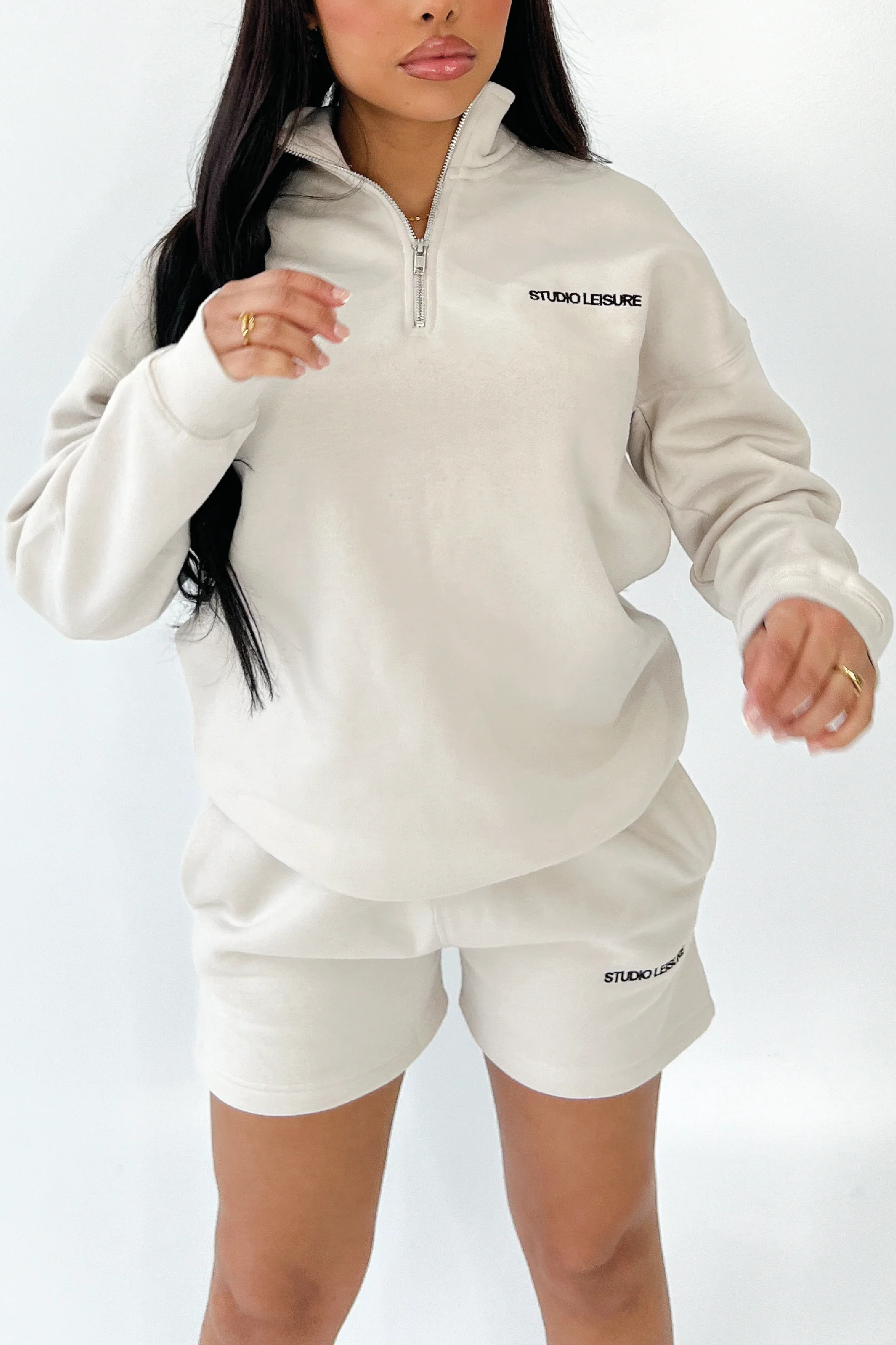 Studio Leisure essential bone embroidered shorts - Image 3