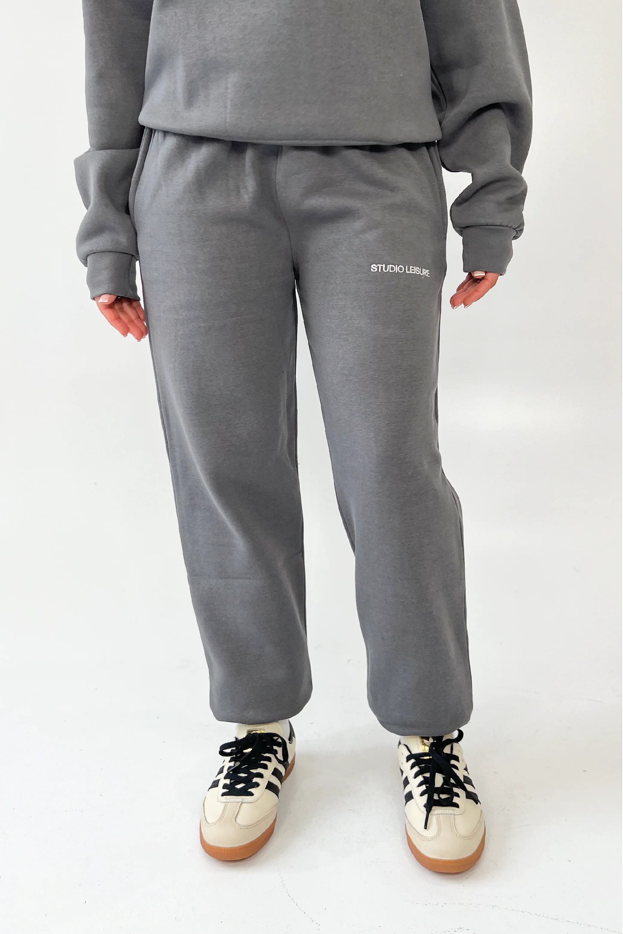Studio Leisure essential steel grey  embroidered relaxed jogger