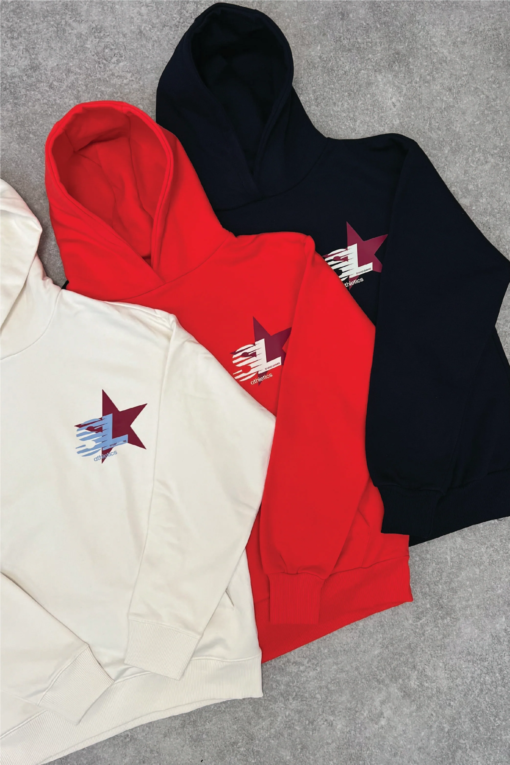Studio leisure star red printed hoodie - Image 4