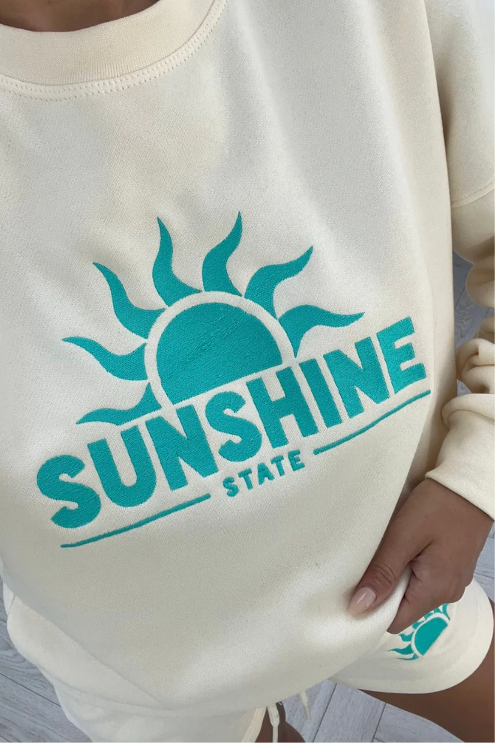 Sunshines ecru & teal embroidered sweater short loungewear set - Image 3