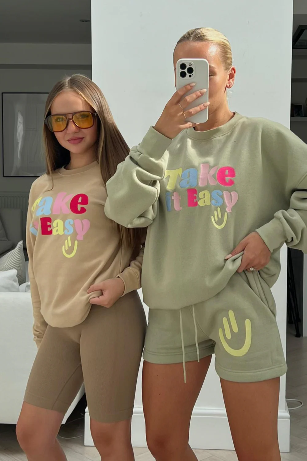 Mini Take it easy beige printed sweater - Image 3