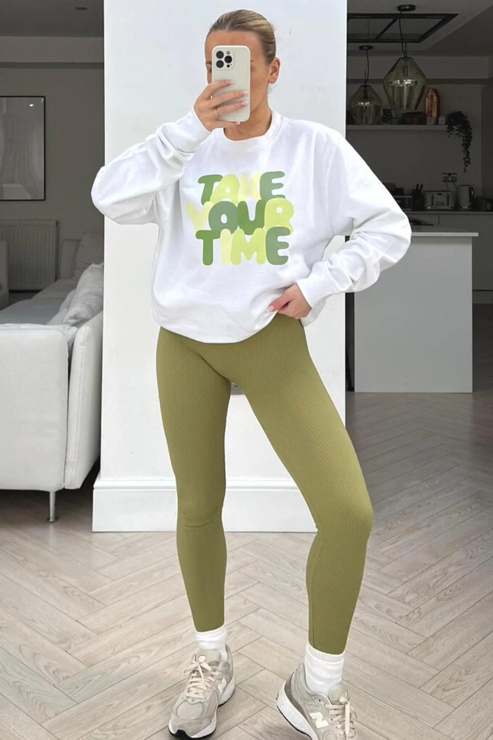 Take your time white printed sweater - Image 3