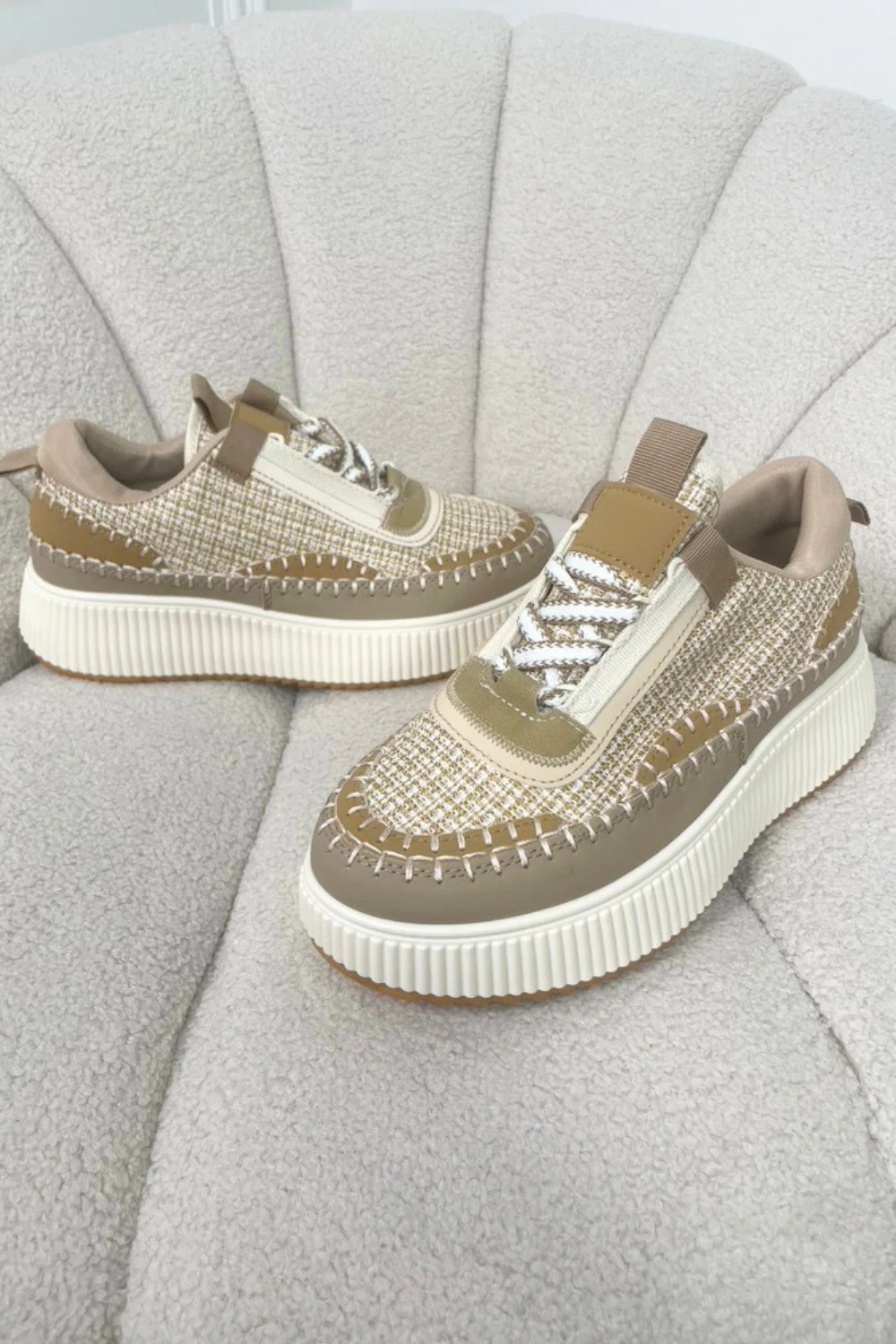 Zoe camel platform trainers