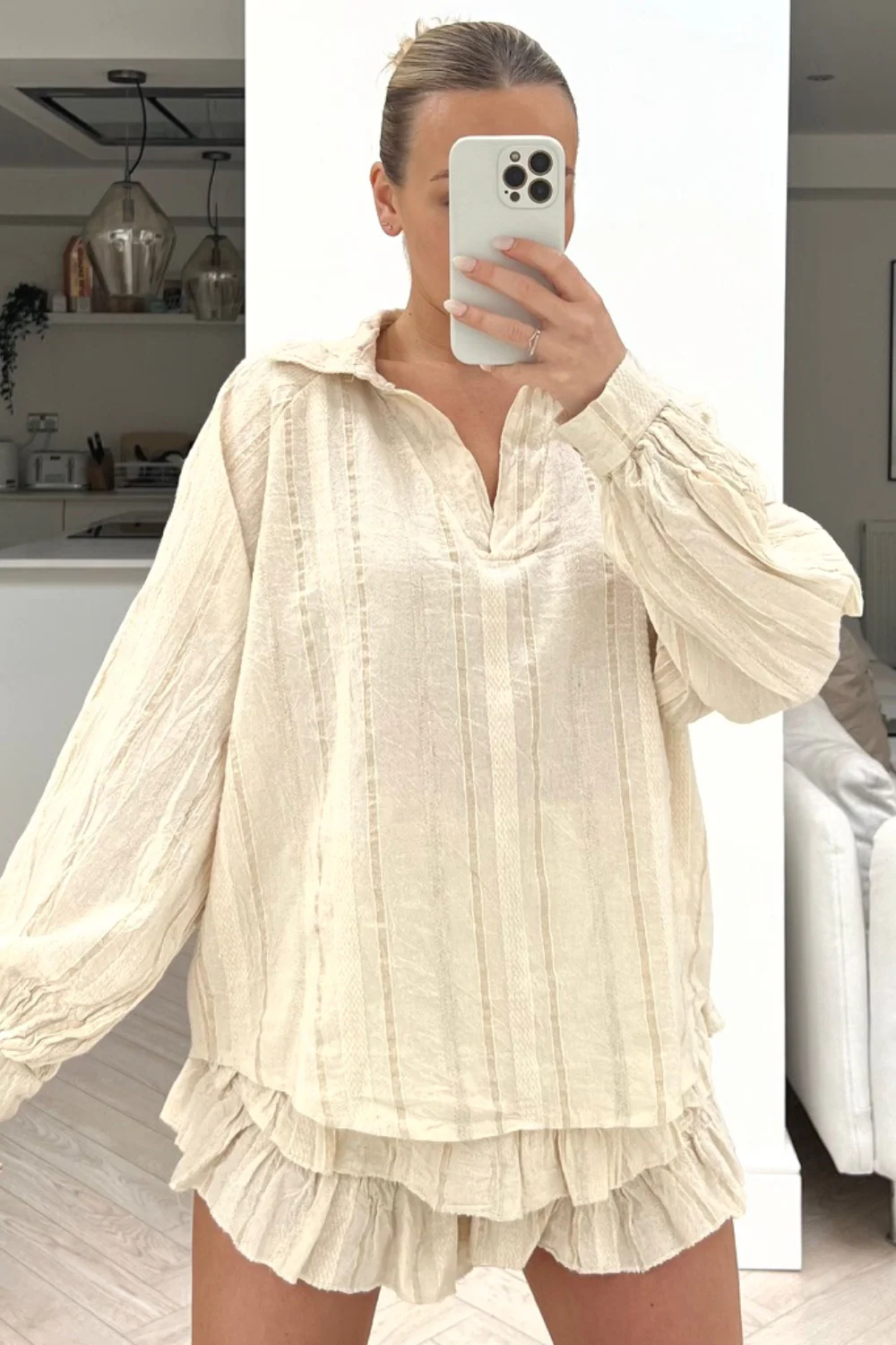 Zuri beige two piece frill short coord - Image 3